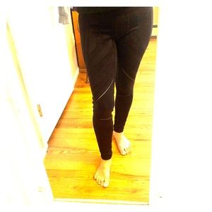 Lululemon leggings with fleece lining.